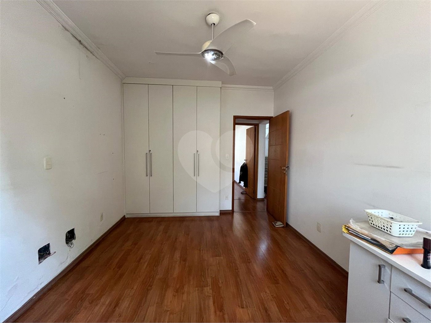 Sobrado à venda com 4 quartos, sendo 1 suíte,  em Vila Cordeiro, São Paulo, SP