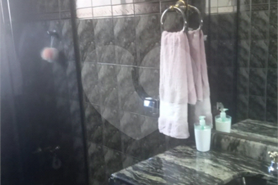 Casa à venda com 5 quartos, sendo 2 suítes, em Jardim Santa Clara, Guarulhos, SP