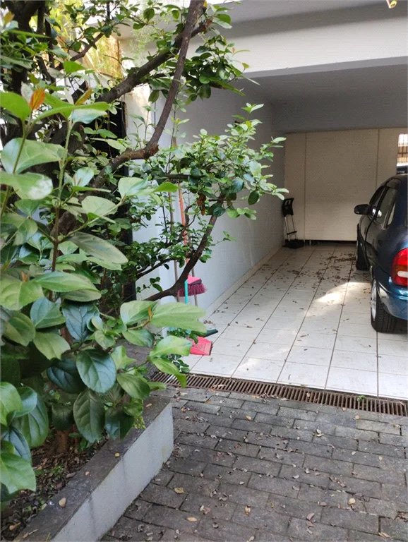 Casa de Vila à venda com 3 suítes em Jardim Londrina, São Paulo, SP