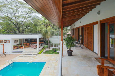 Casa à venda com 6 suítes em Jardim Cordeiro, São Paulo, SP