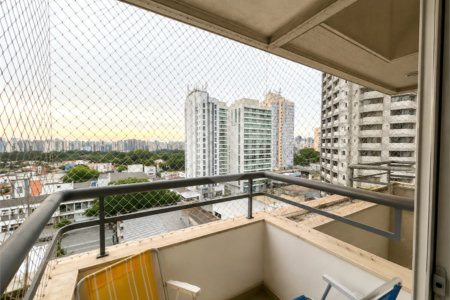 Apartamento à venda com 3 quartos, sendo 1 suíte, em Alto da Boa Vista, São Paulo, SP
