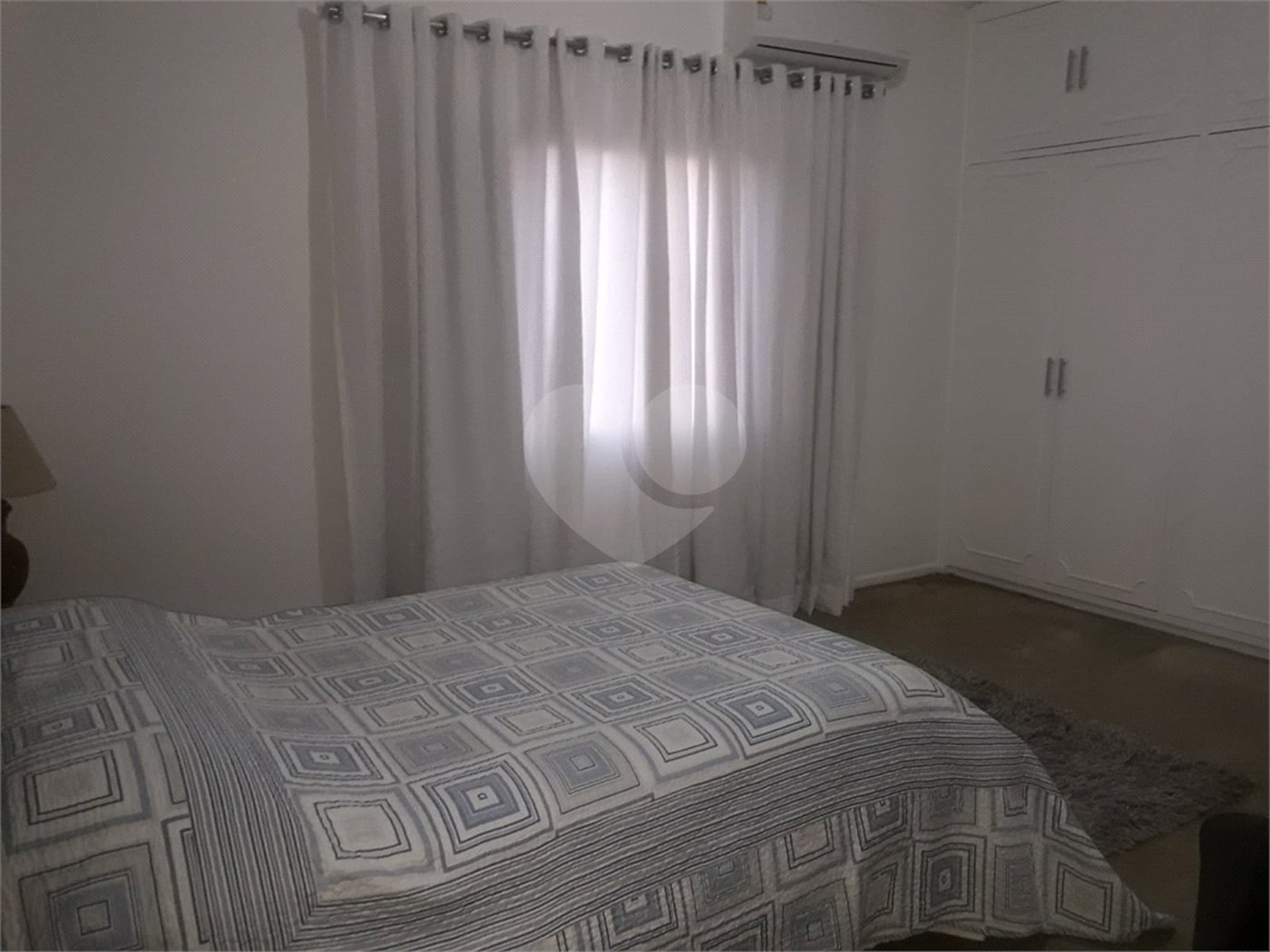 Sobrado à venda com 3 quartos, sendo 1 suíte,  em Vila Paulicéia, São Paulo, SP