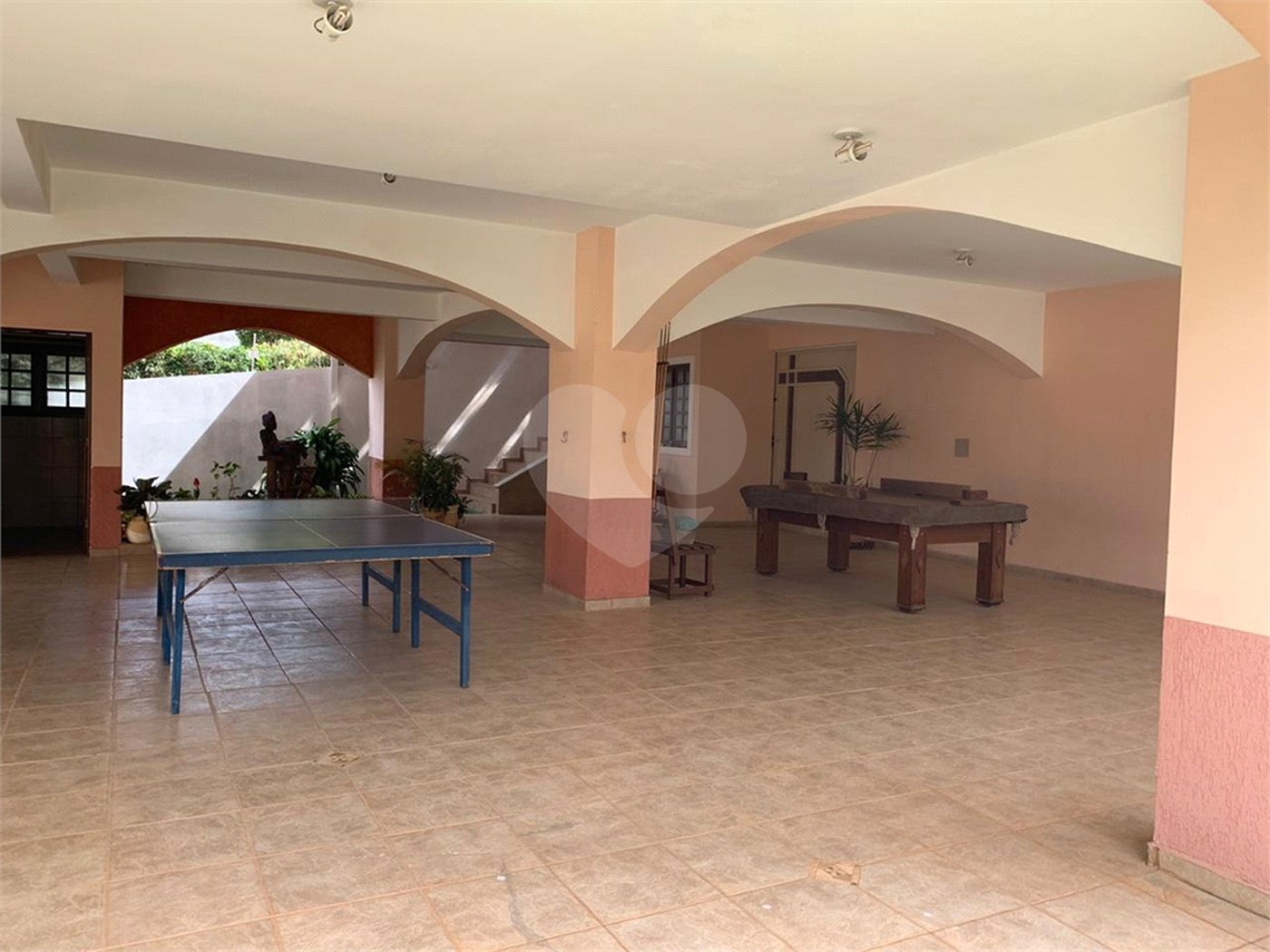 Casa ampla à venda no Vale das Flores em Atibaia