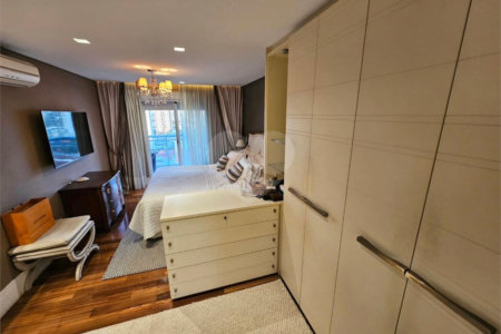 Apartamento mobiliado alto padrão, para venda ou locação, com 4 suítes e 4 vagas, em condomínio-clube no Ipiranga!