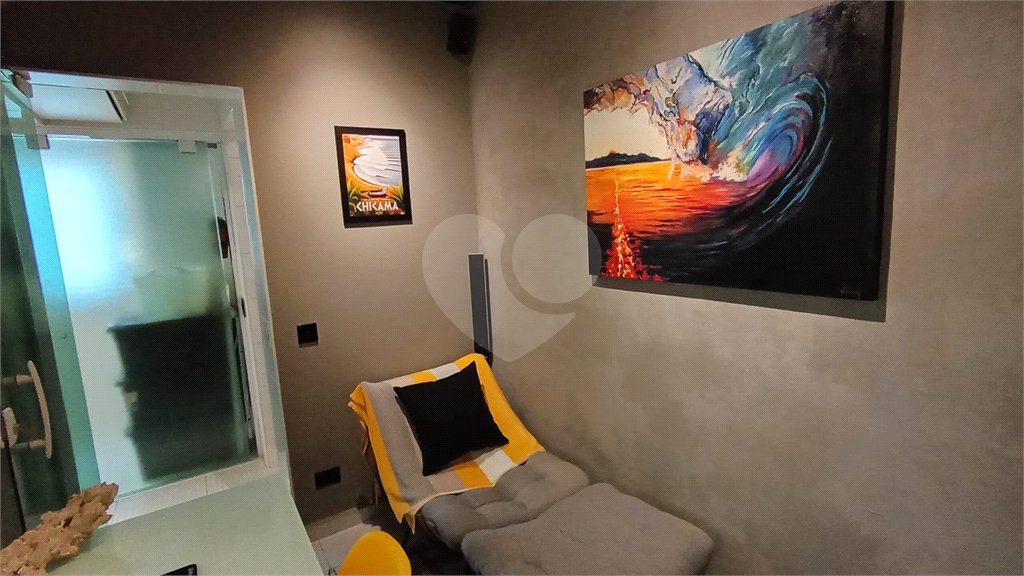 Apartamento à venda com 2 quartos, sendo 1 suíte, em Pitangueiras, Guarujá, SP