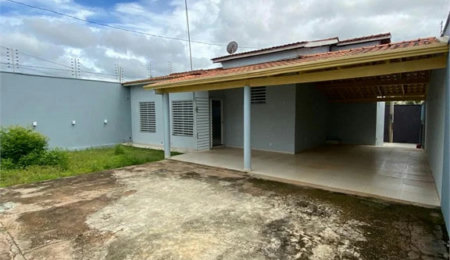 Aluga-se casa no bairro Catumbi em Balsas, Maranhão