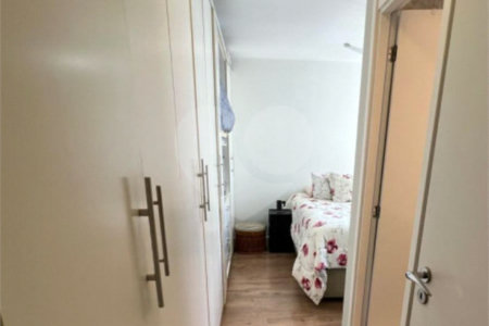 Apartamento à venda com 3 quartos, sendo 1 suíte,  em Parque São Jorge, São Paulo, SP