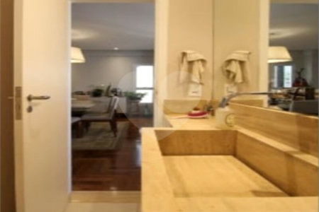 Casa à venda com 3 suítes no condomínio Palma de Mallorca Private Houses, São Paulo - SP
