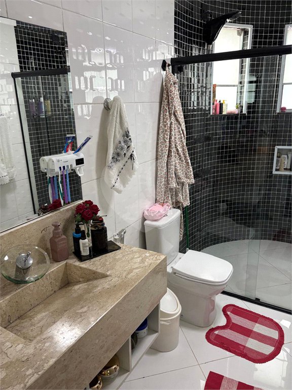 Casa à venda com 4 suítes em Vila Lavínia, Mogi das Cruzes, SP