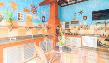 Sobrado à venda com 4 quartos, sendo 3 suítes,  em Vila Mazzei, São Paulo, SP