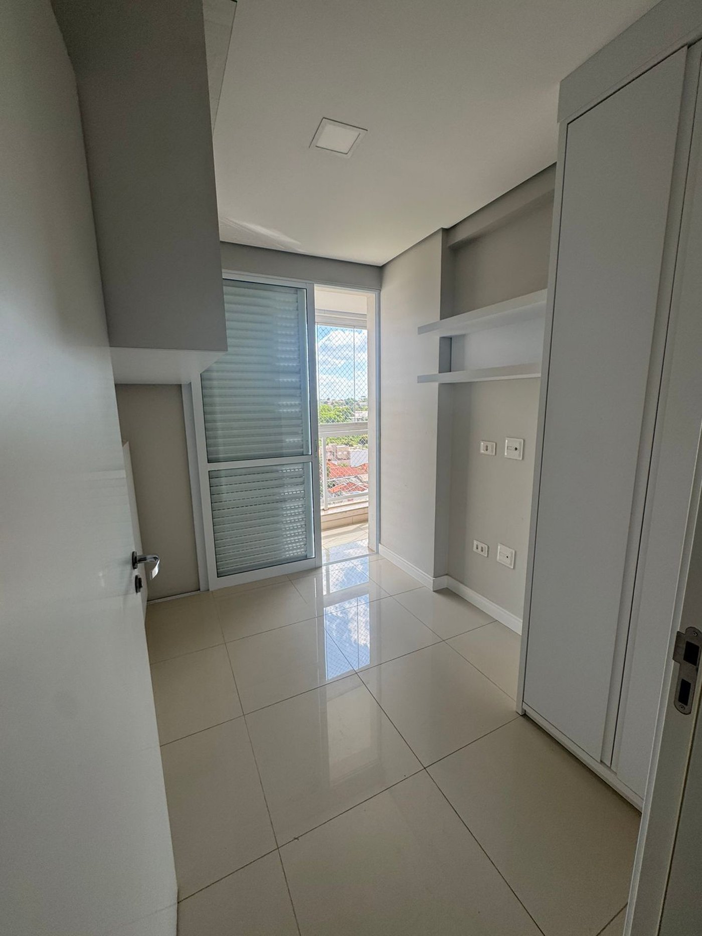 Apartamento à venda com 3 quartos, sendo 1 suíte,  em Edifício Terrasse d’été, Presidente Prudente, SP