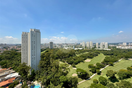 Apartamento à venda com 4 suítes em Jardim Marajoara, São Paulo, SP