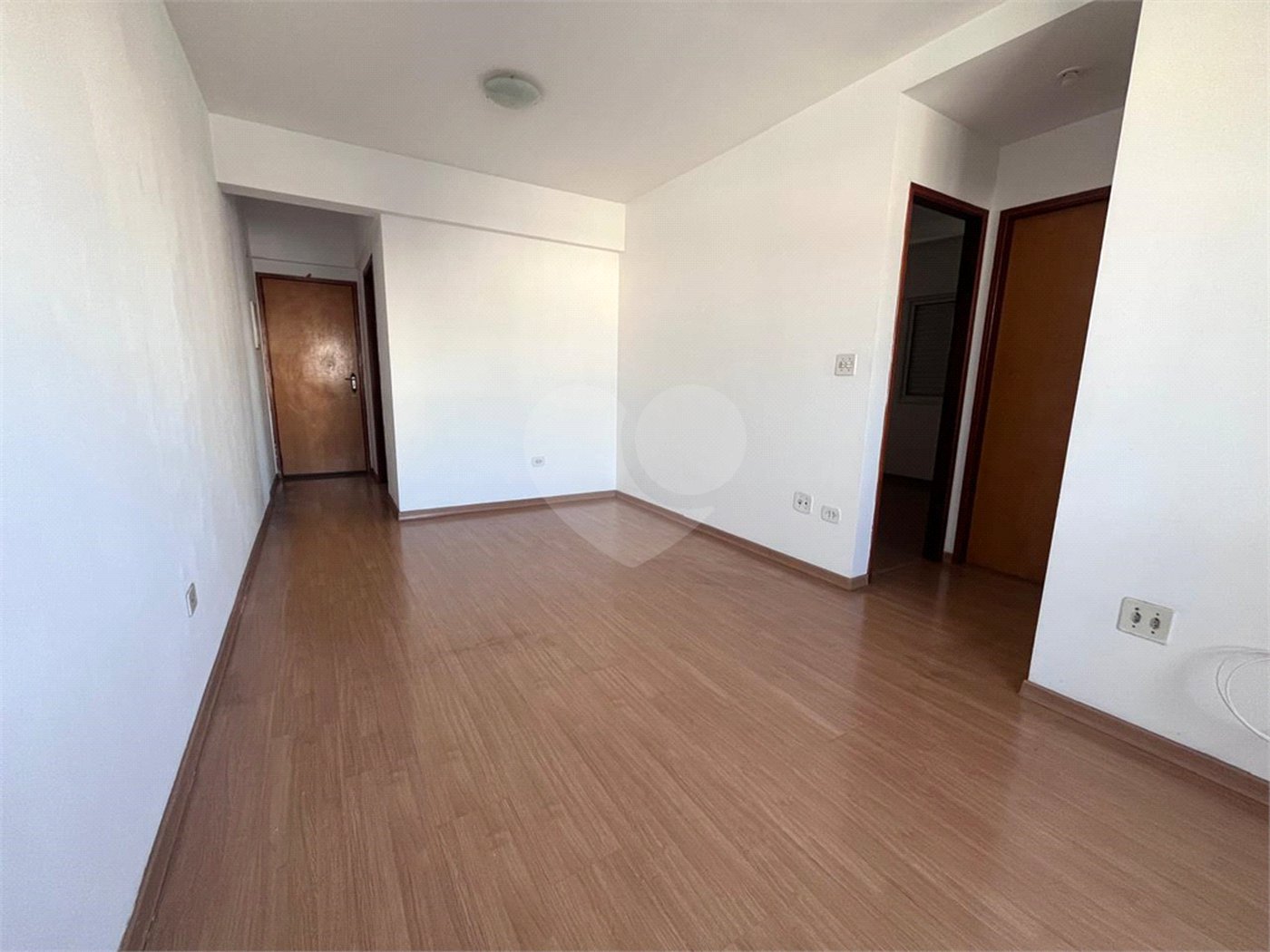 Apartamento à venda com 2 quartos, sendo 1 suíte,  em Vila Gustavo, São Paulo, SP