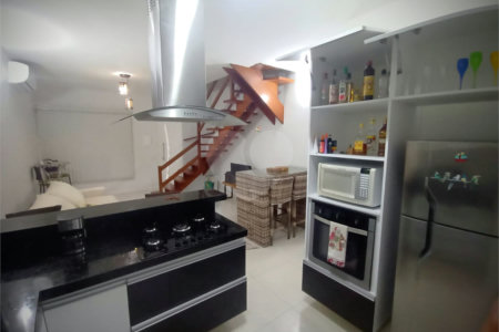 Casa à venda com 2 suítes em Jardim Adalgisa, Caraguatatuba, SP