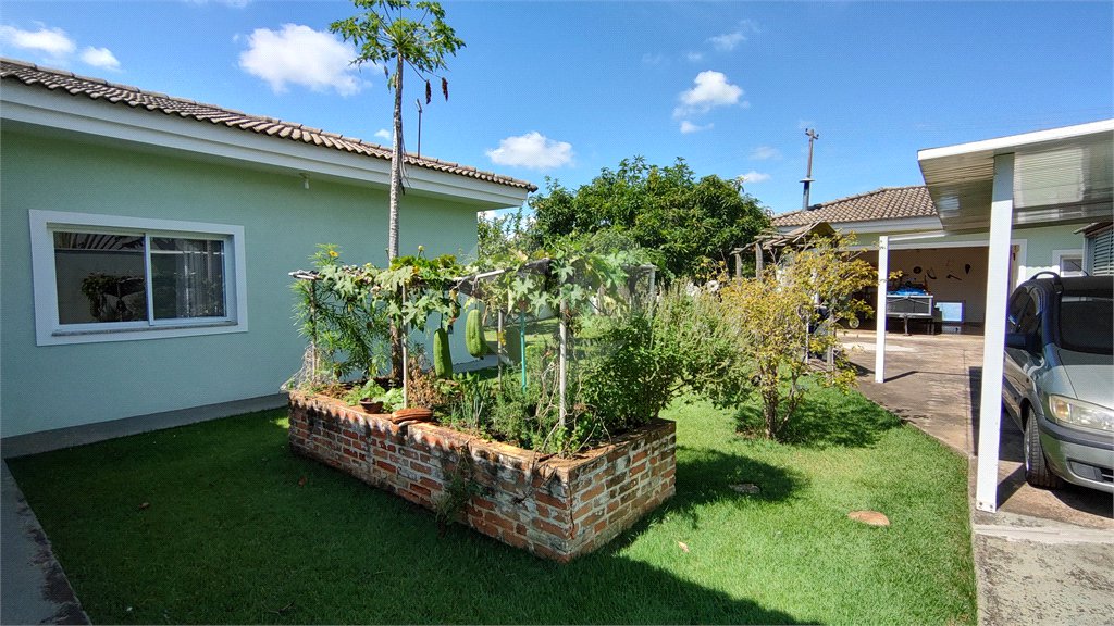 Casa à venda com 4 suítes no condomínio Parque Chapada de Itu, Itu - SP