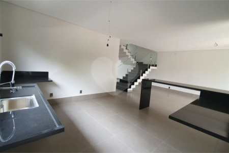 Casa à venda com 4 suítes no condomínio Residencial San Vitale, Bragança Paulista - SP
