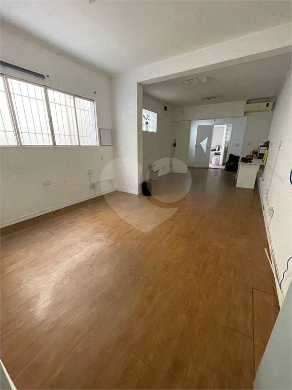 Sobrado à venda com 3 quartos, sendo 1 suíte, em Vila Mazzei, São Paulo, SP