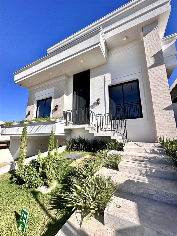 Casa à venda com 3 suítes no condomínio Residencial Florais Itália, Cuiabá - MT