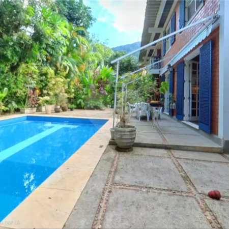 Casa à venda com 4 quartos, sendo 2 suítes,  em Jardim Botânico, Rio de Janeiro, RJ