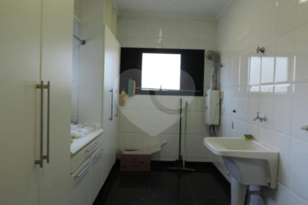Apartamento à venda com 3 suítes em Jardim Marajoara, São Paulo, SP