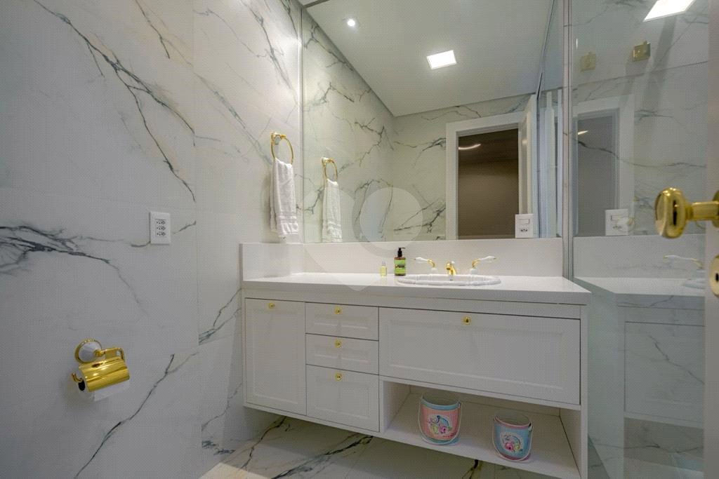 Apartamento à venda com 3 quartos, sendo 1 suíte, em Higienópolis, São Paulo, SP