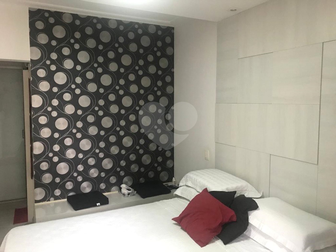 Apartamento à venda com 3 suítes em Vila Regente Feijó, São Paulo, SP