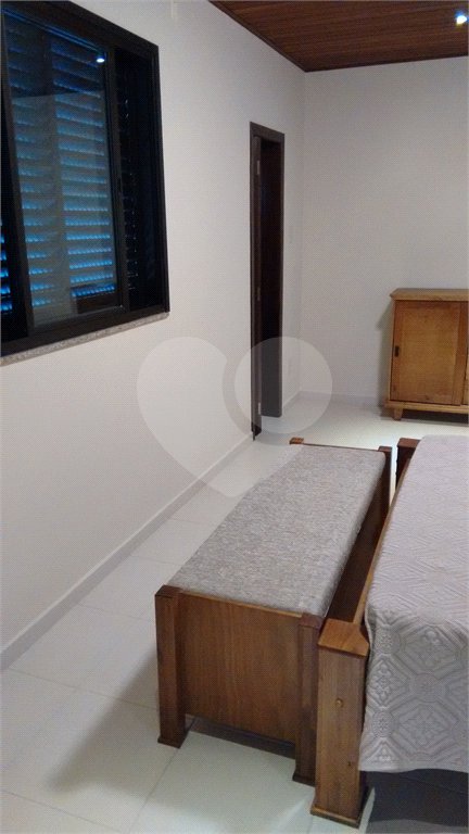 Casa à venda com 4 quartos, sendo 1 suíte, no condomínio Travessa Jacob,38, São Paulo - SP