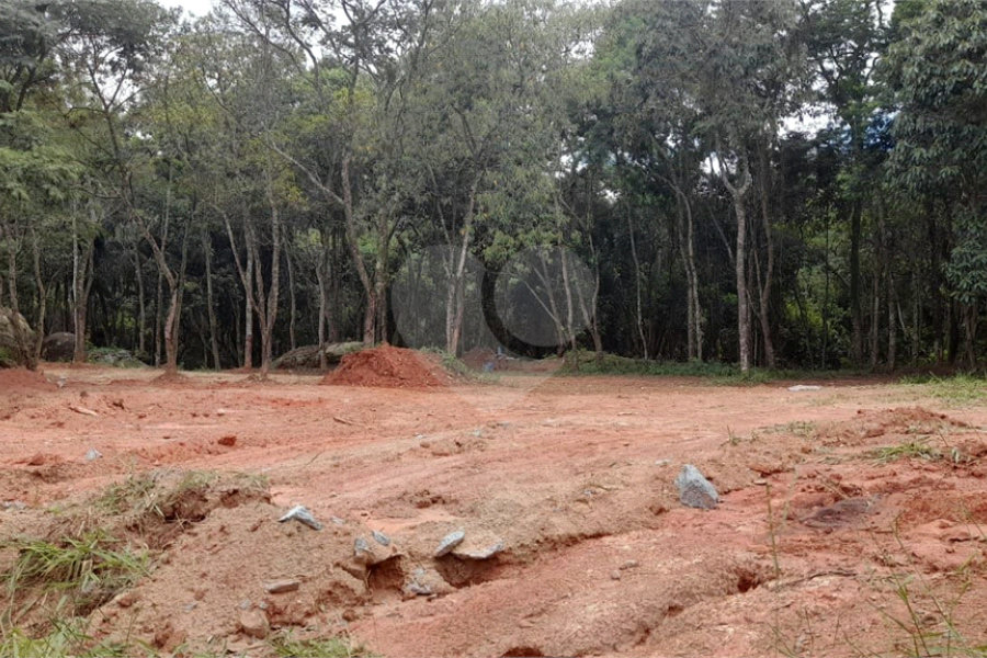 Terreno à venda no condomínio Itaguaçu da Cantareira, São Paulo - SP