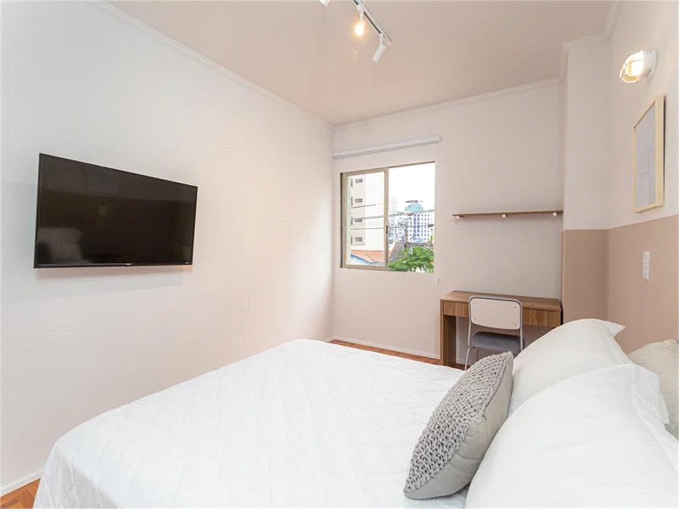 Apartamento à venda com 4 quartos, sendo 2 suítes, em Pinheiros, São Paulo, SP