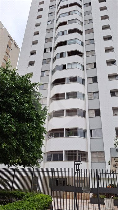 Apartamento à venda com 3 quartos, sendo 1 suíte, em Vila Mariana, São Paulo, SP