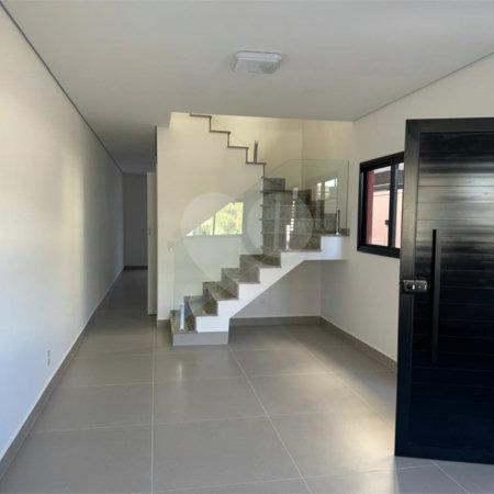 Casa à venda com 3 suítes no condomínio Residencial The Square Village, Cotia - SP
