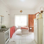 Casa à venda com 3 quartos, sendo 1 suíte,  em Estância Balneária Belmira Novaes, Peruíbe, SP