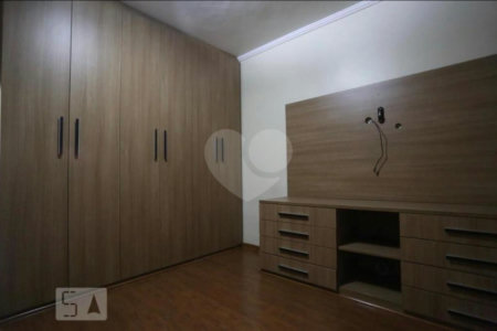 Casa à venda com 2 quartos, sendo 1 suíte,  em Jardim Ivana, São Paulo, SP