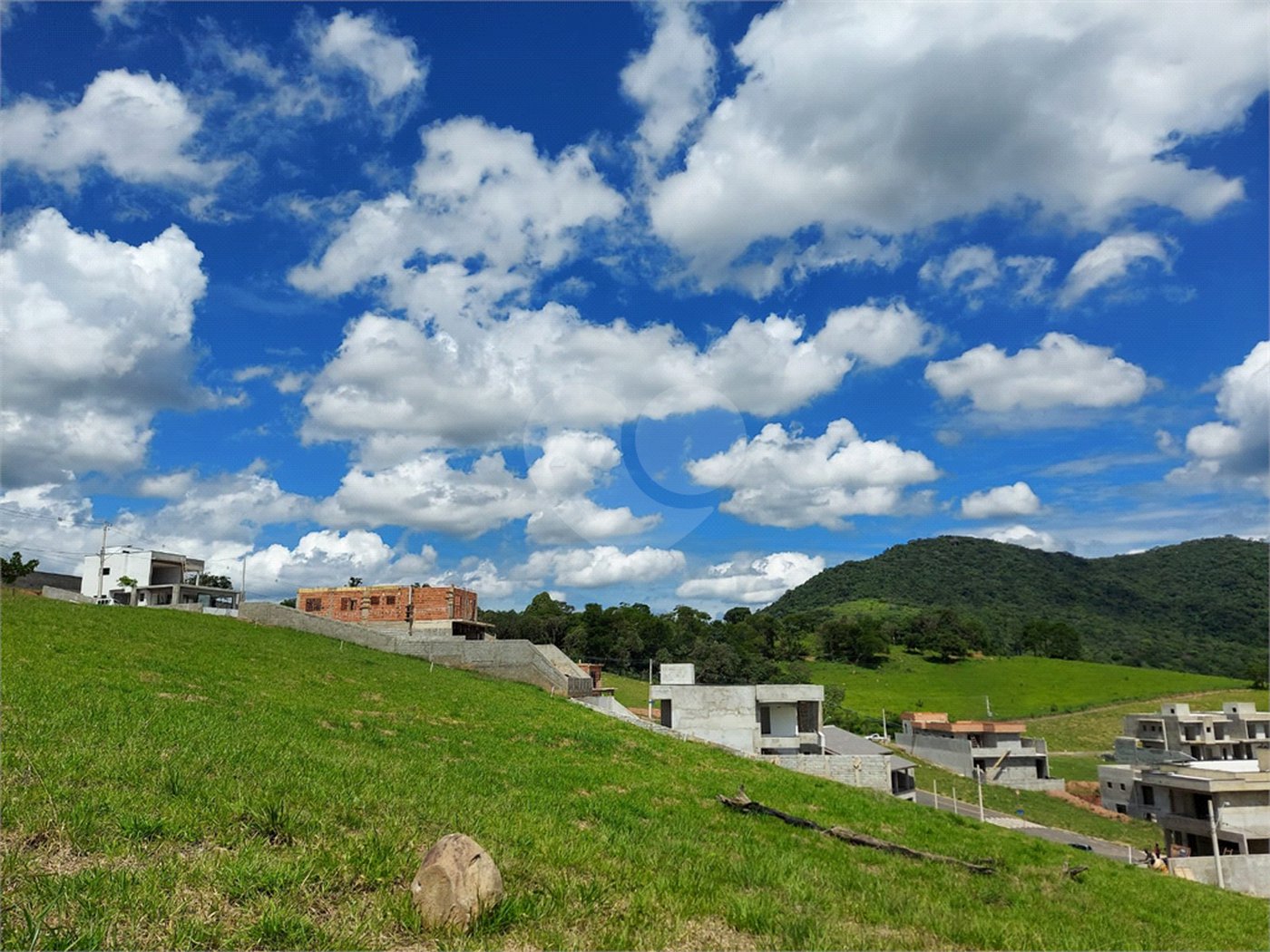 Terreno à venda no condomínio Greenfild, Atibaia - SP