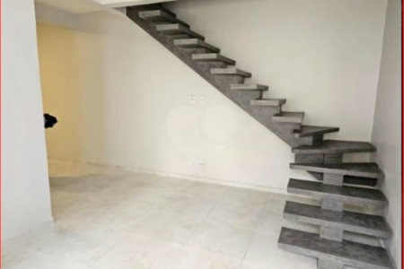 Sobrado à venda com 2 suítes em Vila Clementino, São Paulo, SP
