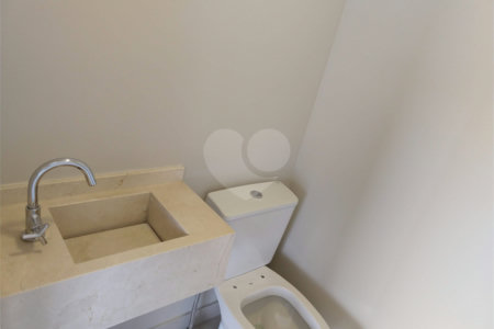 Apartamento à venda com 3 suítes em Vila Anastácio, São Paulo, SP