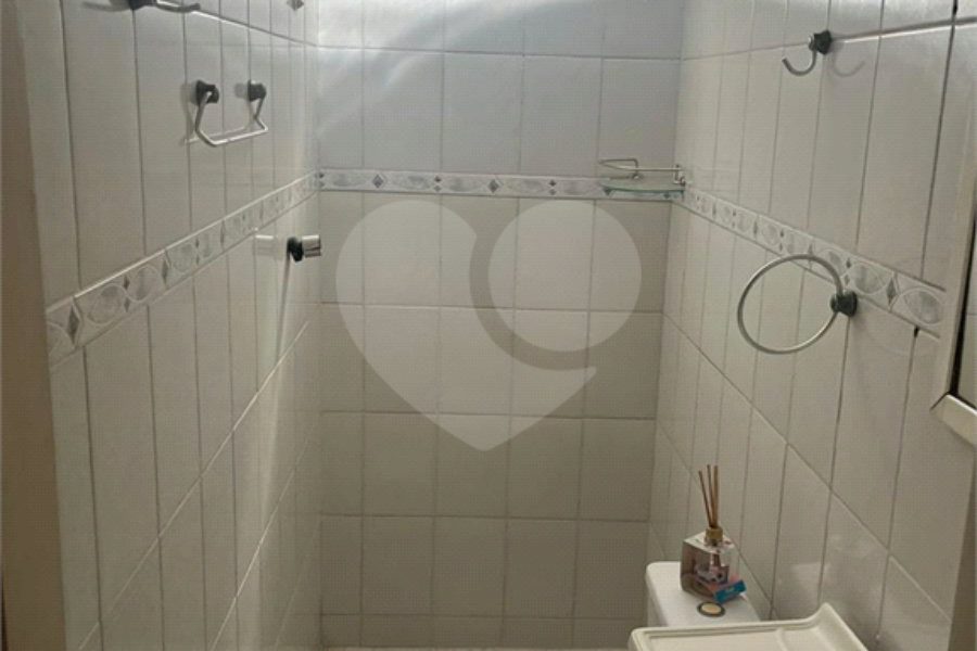 Casa à venda com 4 quartos, sendo 1 suíte, em Artur Alvim, São Paulo, SP