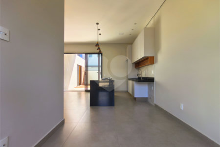 Casa à venda com 3 quartos, sendo 1 suíte, no condomínio Terras de São Francisco, Sorocaba - SP