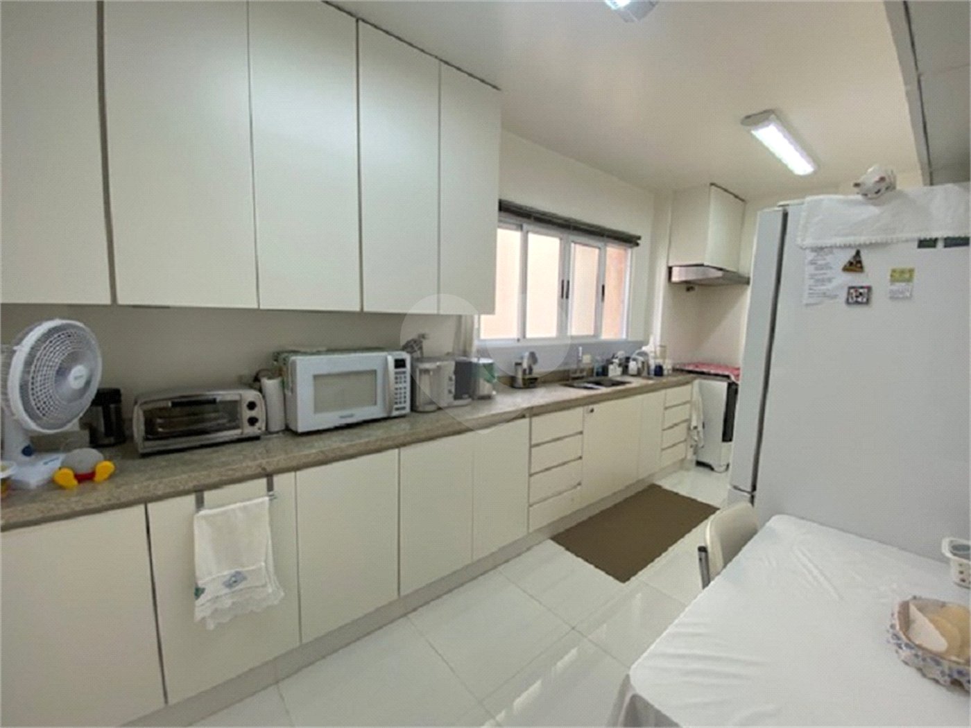 Apartamento à venda com 3 quartos, sendo 1 suíte, em Itaim Bibi, São Paulo, SP