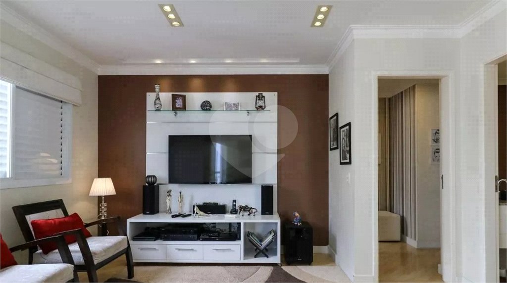 Apartamento à venda com 3 suítes em Vila Ipojuca, São Paulo, SP