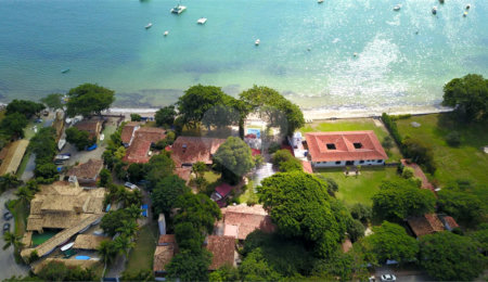 Casa à venda com 6 quartos, sendo 4 suítes,  em Manguinhos, Armação dos Búzios, RJ