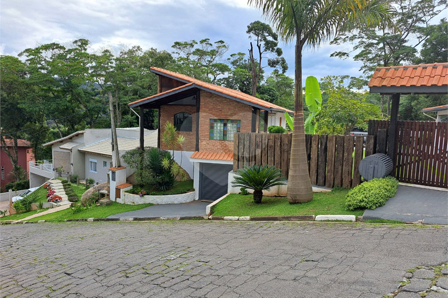 Casa à venda com 5 quartos no condomínio Parque Suiça, Caieiras - SP