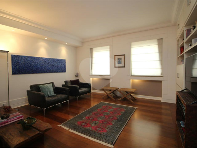 Casa à venda com 6 quartos, sendo 1 suíte,  em Brooklin, São Paulo, SP