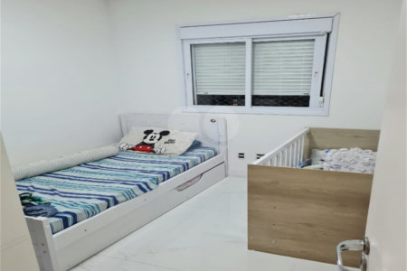 Apartamento à venda com 3 quartos, sendo 2 suítes, em Parque Reboucas, São Paulo, SP
