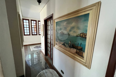 Casa à venda com 4 quartos, sendo 3 suítes, em Chácara Monte Alegre, São Paulo, SP