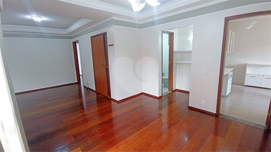 Apartamento à venda com 3 suítes no Centro, Vinhedo, SP