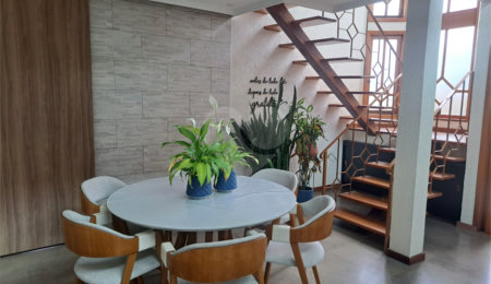 Casa à venda com 3 suítes em Granja Viana, Cotia, SP