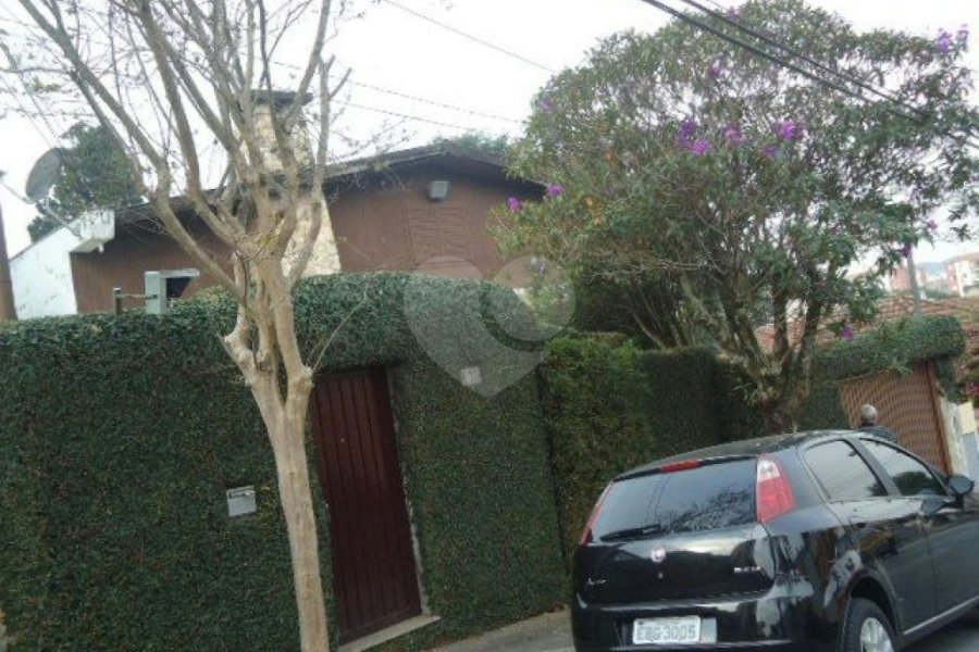 Sobrado à venda com 4 quartos, sendo 1 suíte, em Mandaqui, São Paulo, SP
