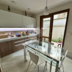 Casa à venda com 3 quartos, sendo 1 suíte, no condomínio Residencial Jardim das Flores 1510, Cotia - SP