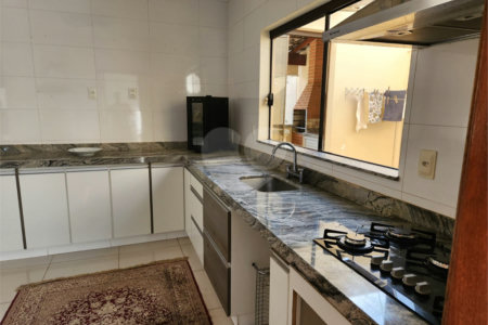 Casa à venda ou para alugar com 3 quartos, sendo 1 suíte, em Jardim Primavera, Araraquara, SP